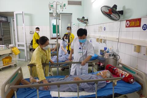 Bệnh viện Đa khoa tỉnh: Thời tiết nắng nóng nhiều người phải nhập viện
